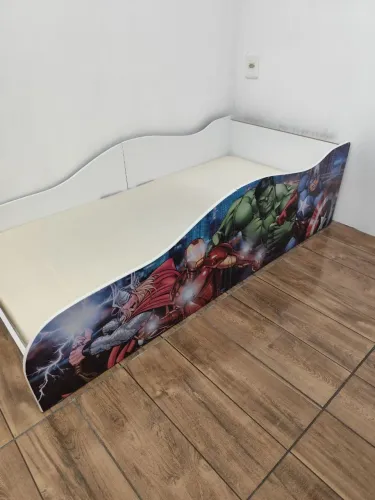 Vendo cama infantil heróis com colchão