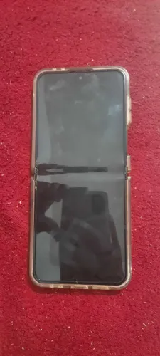 Z flip 5 (precisando troca a tela)