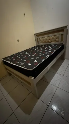 Promoção de camas de madeira até durar o estoque da fábrica 