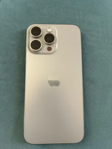 Vendo IPHONE 15  PRO MAX novo!
