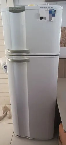 Geladeira ELECTROLUX, SUPER FREEZER DC34