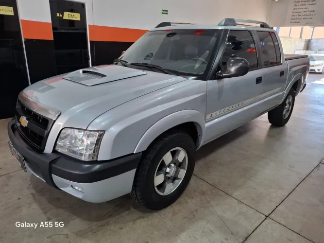Chevrolet S10 Pick-up Exec. 2.8 4X2 CD TB Int.dies 2011