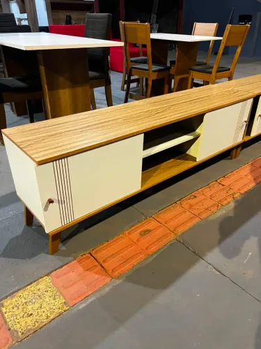 Rack para 65 polegadas