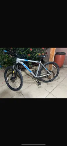 Trek Aro 29 Conservada ? Suspensão, Freio a Disco ? Pronta para Pedalar