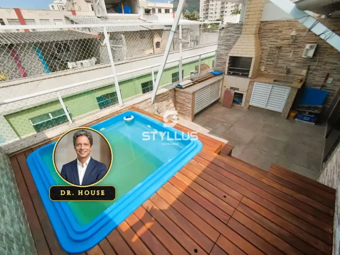 Casa de Vila Triplex Reformada com Piscina e Churrasqueira em Vila Isabel! M82I