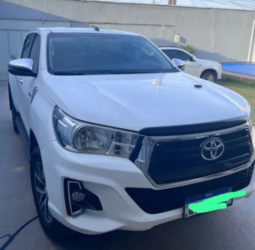 Toyota Hilux CD SRV 4X4 2.8 TDI Diesel Aut. 2019