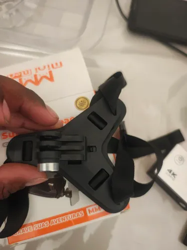 Caneta de ação com suporte para capacete