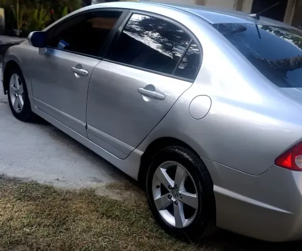 Honda Civic Sedan LXS 1.8/1.8 Flex 16V Aut. 4P 2010
