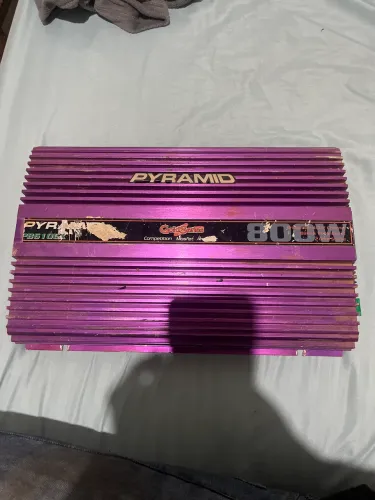 Vendo pirâmide 800w