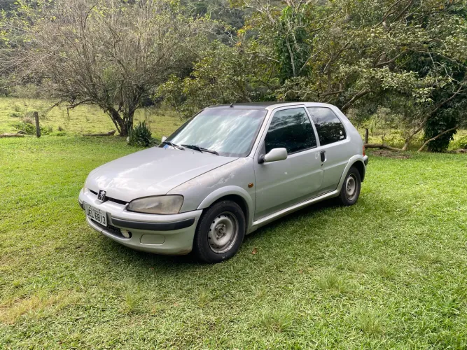 Peugeot 106 Quiksilver 1.0 3P 2001