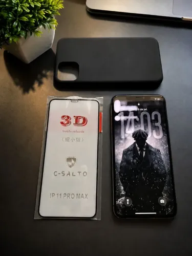 iPhone 11 Pro Max (256gb) - Ótimo Estado