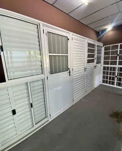 PORTAS E JANELAS DE ALUMÍNIO - BRANCO - A PARTIR DE R$90