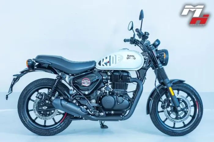 ROYAL ENFIELD HUNTER 350 DAPPER WHITE 2025