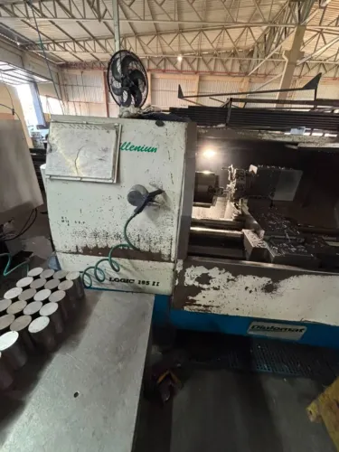 Torno CNC Nardini