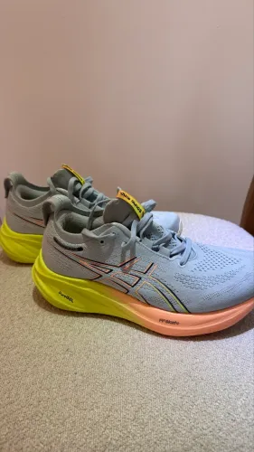 Tênis Asics Nimbus 26