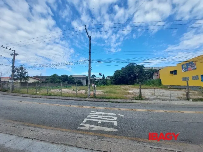 Oportunidade! Terreno em Forquilhinha - São José