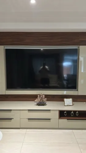 Smart TV 85" Crystal UHD 4K 85DU * Samsung (Tela com Defeito)