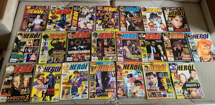 22 revistas Heroi Gold tamanho formatão.  