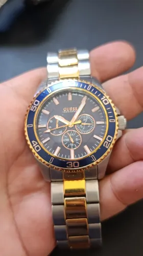 Relógio Guess bicolor com mostrador azul ? usado em Belém