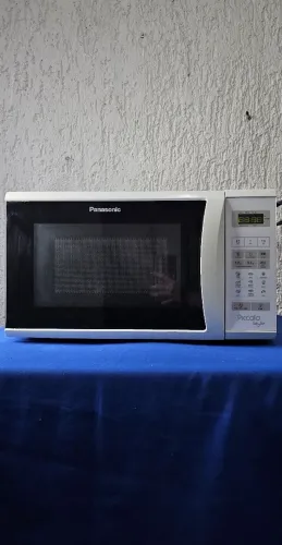 Micro-ondas Panasonic Piccolo Style