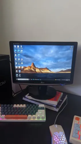 Monitor 17 POL