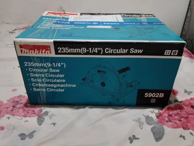 Makita serra circular 5902B (nova nunca usada)