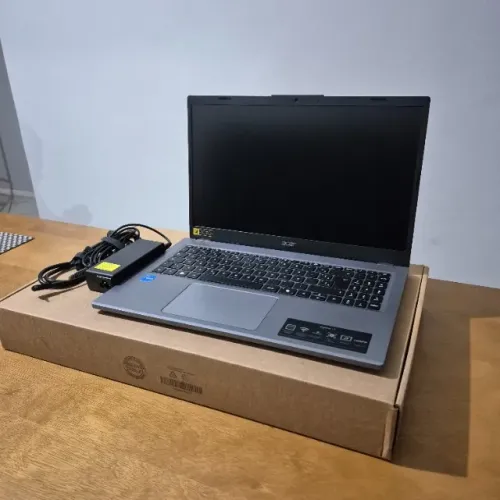Notebook Acer Aspire 5 Intel i5 13ª | 8GB RAM | SSD 256GB NVMe | Tela 15.6" | SEM USO