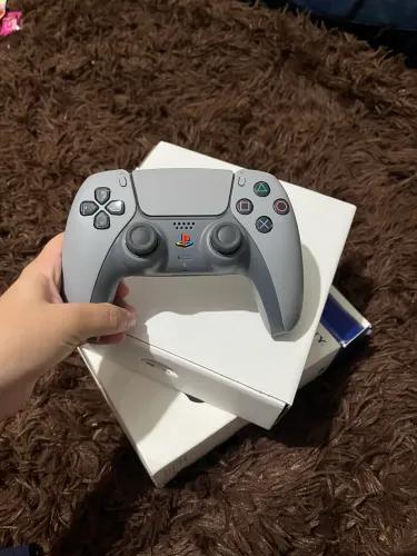VENDO 2 Controles PS5 DualSense - Estado de Novo
