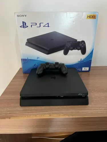 Ps4 slim,1 tera,semi novo 