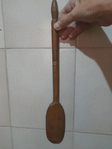 Colher de Pau Antiga.