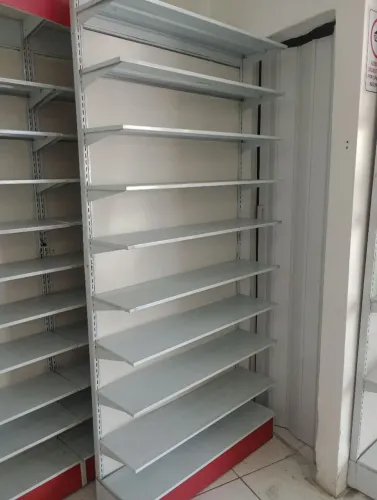 Prateleira Em Aço ( 800 R$)