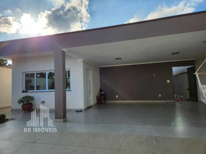 RR0173D CASA A VENDA 170m² ANALÂNDIA - OPORTUNIDADE - 3 Dorms 4 Vagas - Analândia, SP - Ót