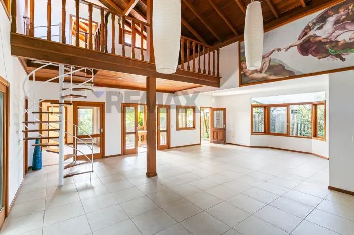 Casa à venda com 5 dormitórios, 347 m² construído e 800 m² de terreno por R$ 4.990.000,00,