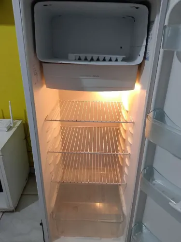 Geladeira Electrolux 290 tts