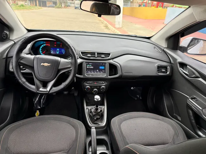 Chevrolet Onix Hatch LTZ 1.4 8V Flex Power Mec. 4P 2014