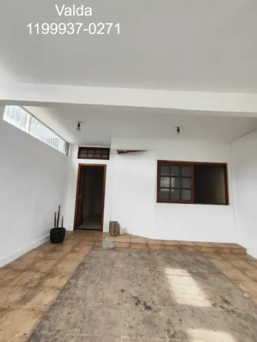 Sobrado para alugar com 4 dormitórios (1 suíte), 3 banheiros e 2 vagas. Próx. a USP e prin