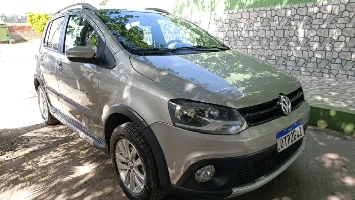 Volkswagen Crossfox 1.6 MI Total Flex 8V 5P 2013