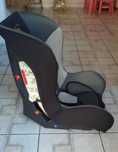 Vende se cadeirinha