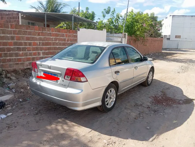 Honda Civic Sedan LX 1.7 16V 115cv Mec. 4P 2006