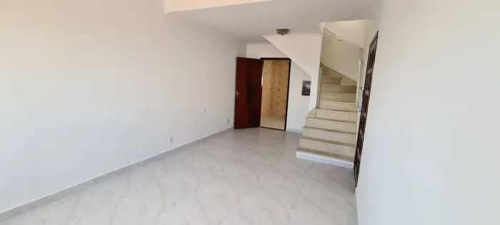 Casa Sobrado à Venda ou Locação Rua Pedro de Sousa Campos Filho, Alto de Pinheiros/SP