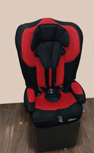 Cadeira de carro até 36 kilos em perfeito estado pouco uso bem conservado