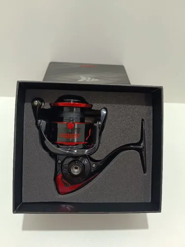 Molinete de Pesca Kastking Sharky 3 2000 Man Rosqueada NOVO