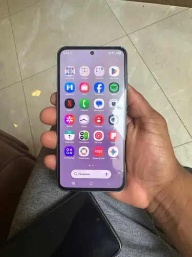 A35 256gb 8 de ram seminovo , aceito proposta