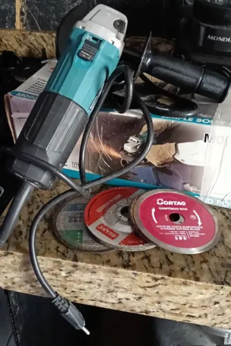 Makita