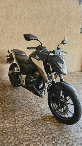 Cb300f 2026 único dono