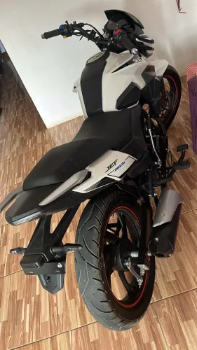 Vendo ou troco em carro jef 150