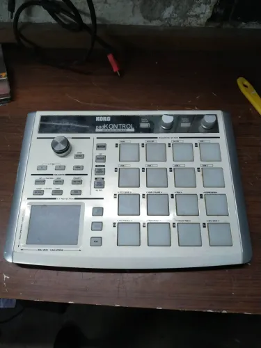 Korg PadKontrol Midi Studio Controller KPC-1