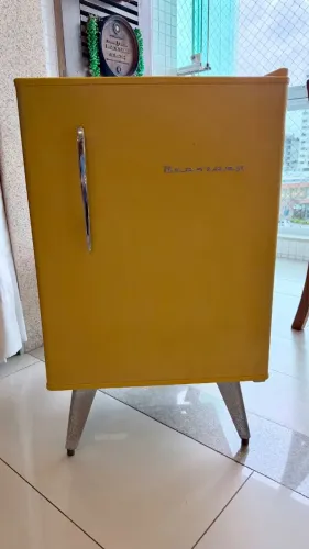 Frigobar Brastemp Retrô Amarelo 76 Litros 127v