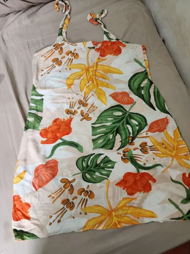 Vestidos  casuais e um de festa