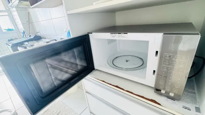 Vendo microondas pouco usado 